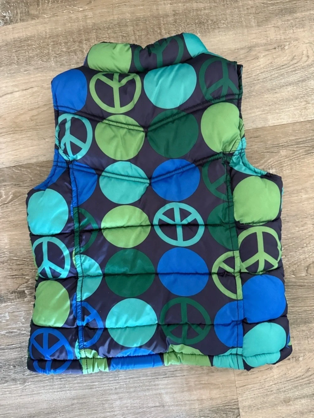 Old Navy Girls kids Puffy Vest with Blue & Green Peace Sign Print sz s